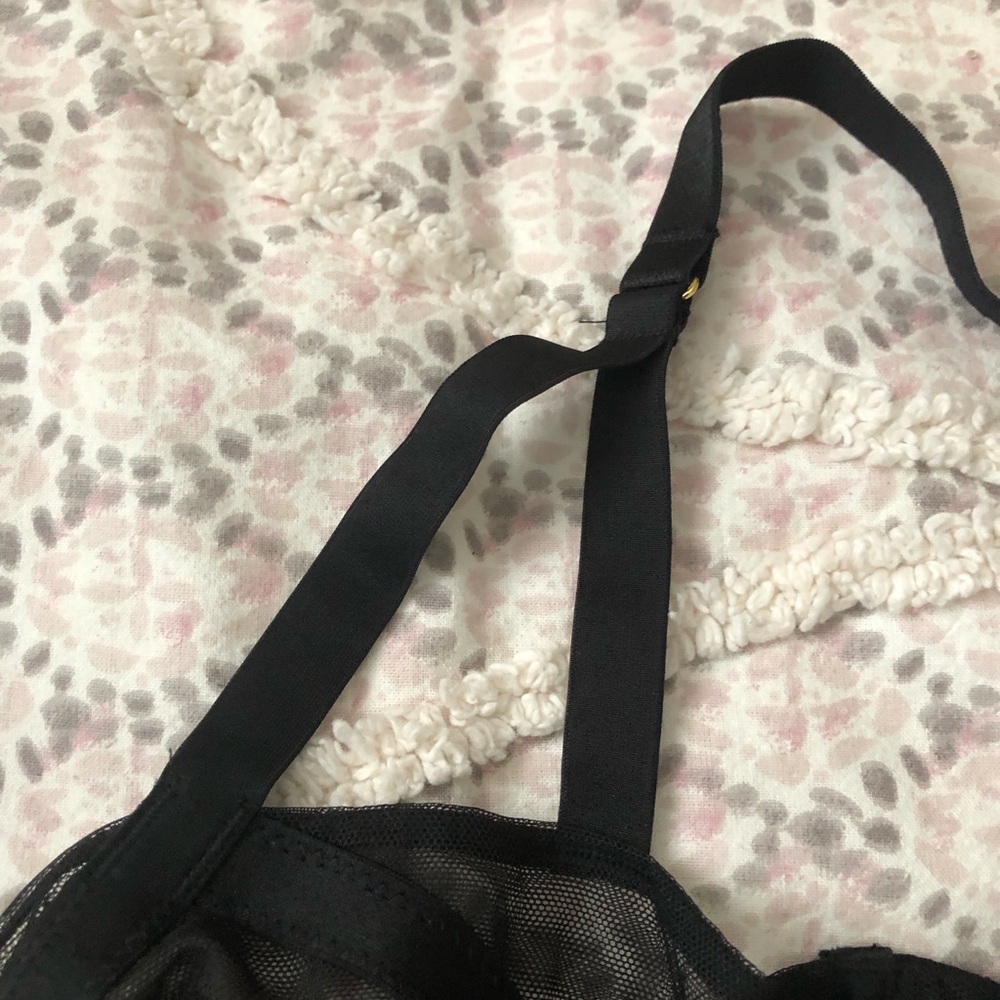 Victoria's Secret Black Sheer Bra size 34DD. Like new - Picture 5 of 6